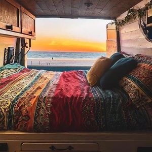 Meet your Posher, Connie